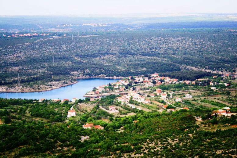 Appartamento Dama Obrovac Esterno foto